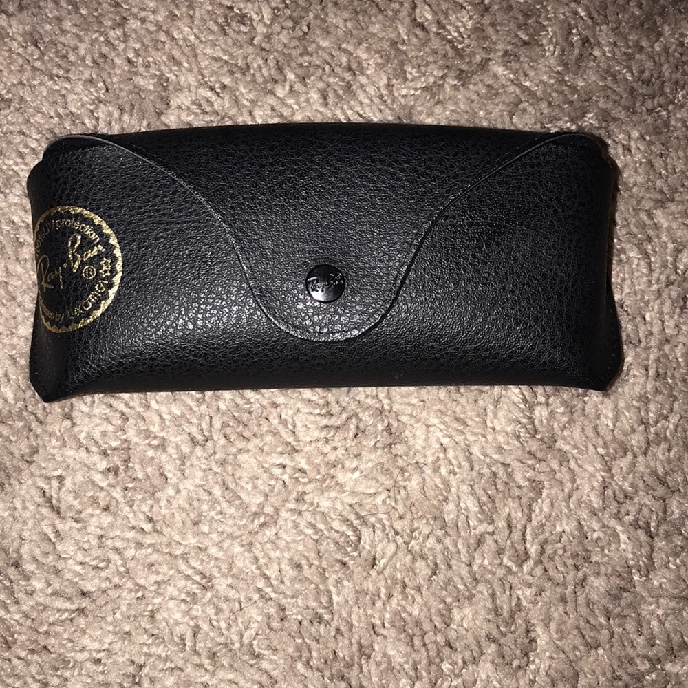 Ray Ban case